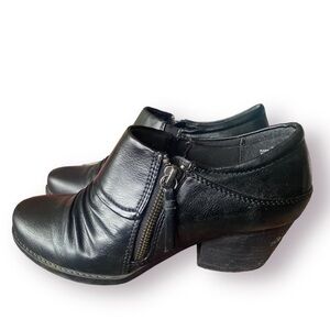 BareTraps Raini Black Leather Zippered Stretch Ankle Booties